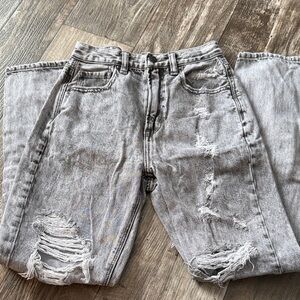 American Eagle Outfitters Light Gray Distressed Mom Jeans